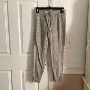 Hollister sweatpants size S